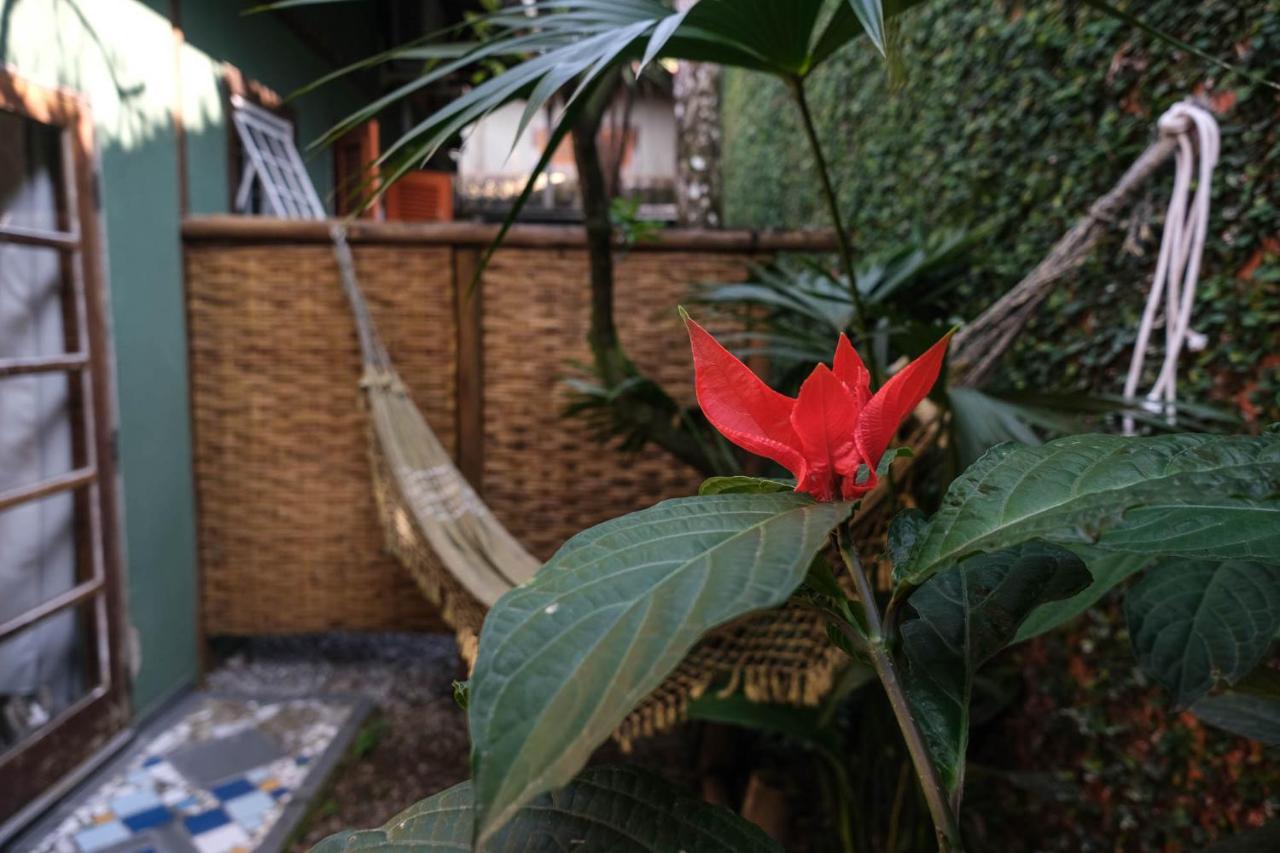 Velinn Gaia Gardens